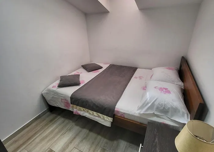 شقة Tarsko Jezero